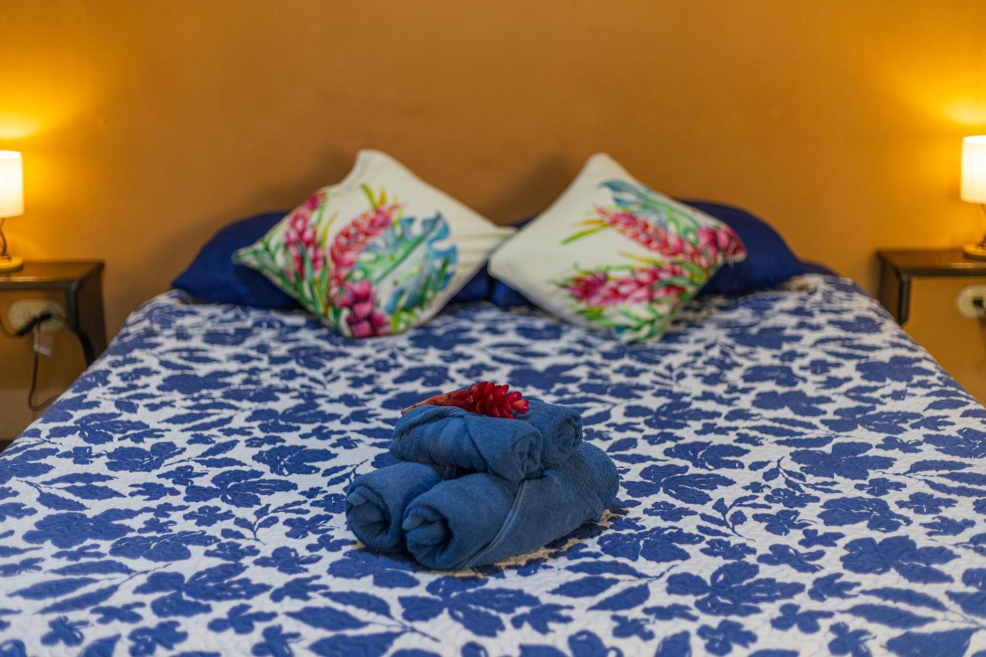 Playa Grande Lodge Cahuita Dış mekan fotoğraf